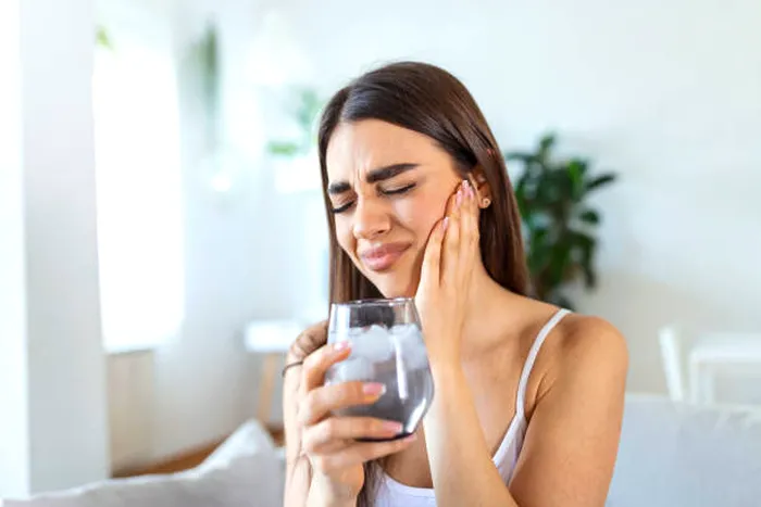 Ce se întâmplă în organismul tău când bei un pahar de suc rece cu acid. Avertismentul medicilor!