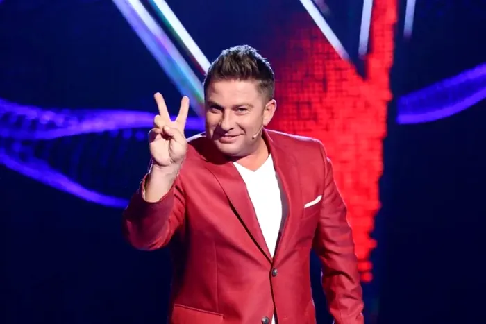 Ce îl face fericit, de fapt, pe Pavel Bartoș? Prezentatorul de la Românii au Talent și de la Vocea României a recunoscut: “Nu doar de Crăciun” VIDEO EXCLUSIV