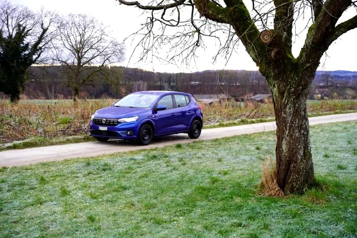 Viteza maximă pe care a prins-o o Dacia Logan pe Autobahn. Cum s-a descurcat maşina românească în Germania