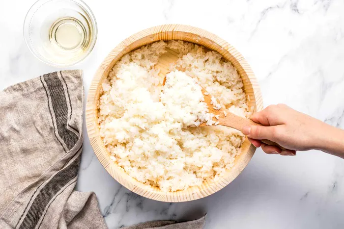 De ce sa torni otet in apa in care fierbe orezul. Trucul pe care doar gospodinele pricepute il folosesc (3)