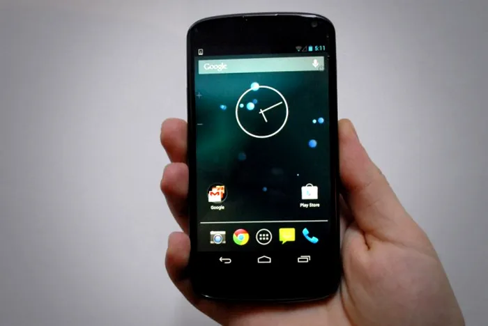 LG Nexus 4 Design Fata