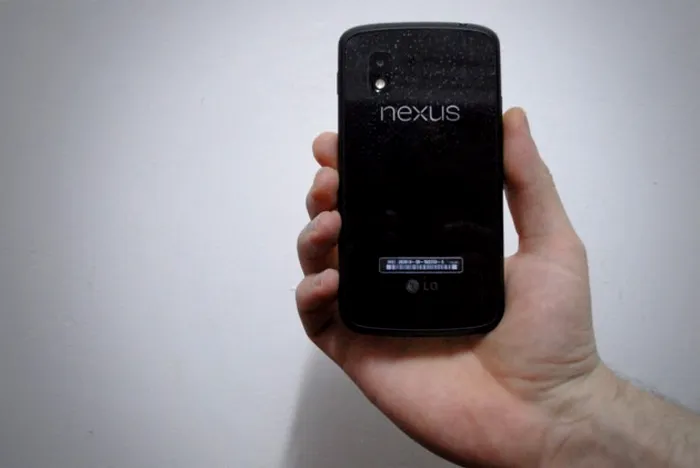 LG Nexus 4 Design Spate