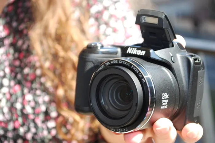 Nikon Coolpix L320 fata