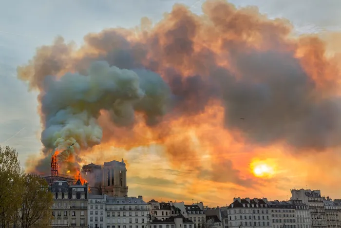 Incendiul de la Catedrala Notre-Dame, 2019, Paris. Foto David Henry, Pexels
