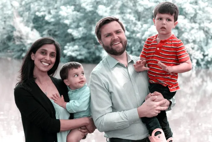 JD Vance familia