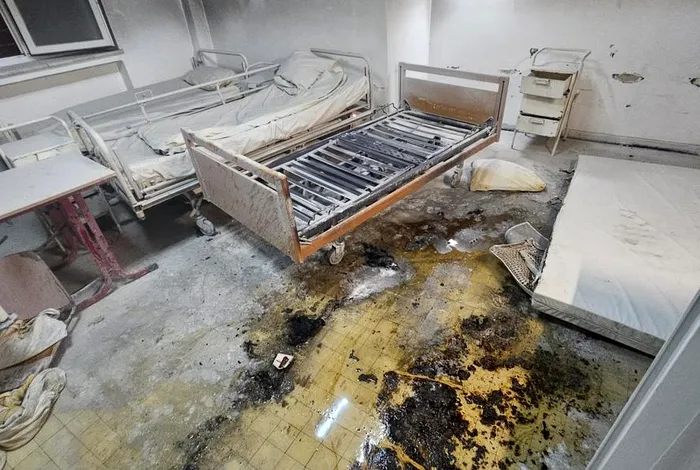 Incendiu la Spitalul Judeţean Reşiţa : Foto - News.ro