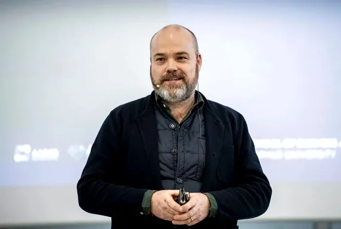 Cei mai bogați oameni din lumea modei. Cine sunt creatorii Louis Vuitton, Nike, Gucci, Zara sau H&M 