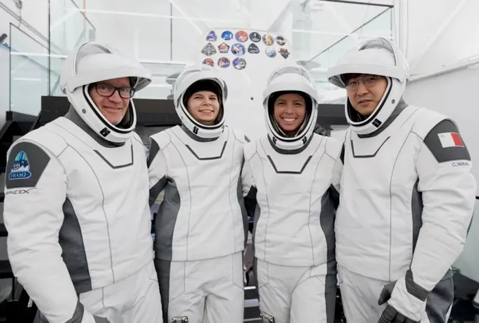 Membri echipajului Spacex