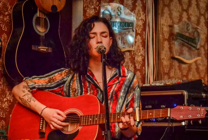 INTERVIU cu Mara Biriș, gălățeanca ce a întors toate scaunele la Vocea României - foto iulia kelt