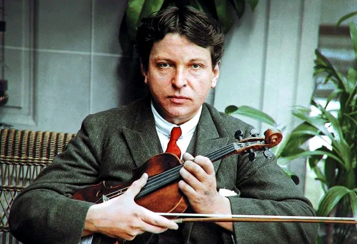 George Enescu, cel mai mare violonist si compozitor al poporului roman