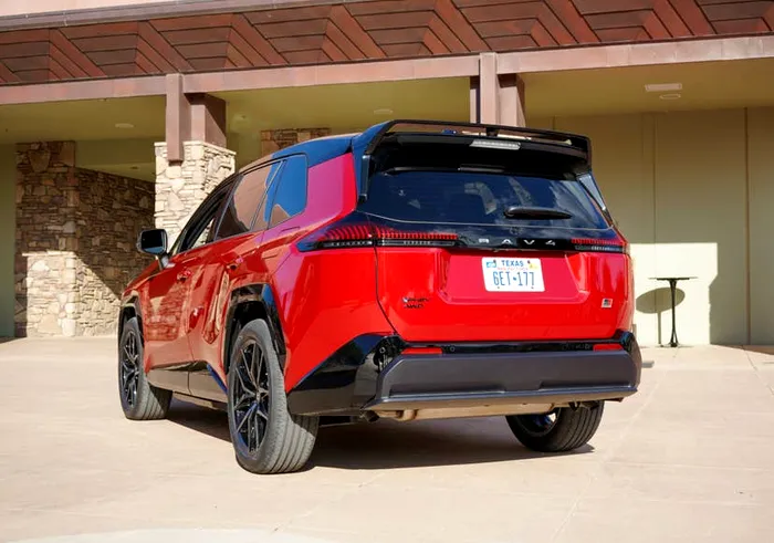 Toyota RAV4 2026