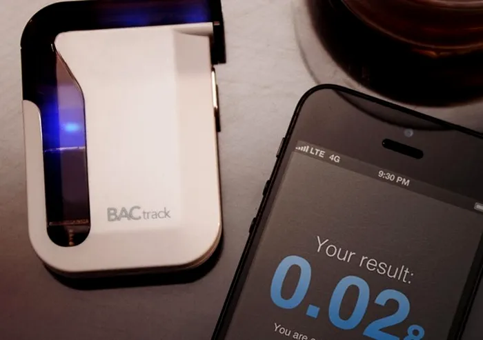 Top 10 Accesorii iPhone Alcooltest Bactrack Smart