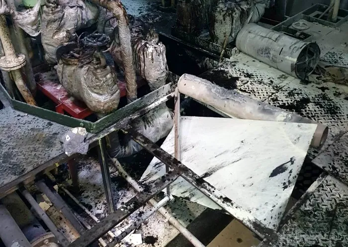 Primele imagini după explozia de la șantierul naval Midia. Trei persoane, rănite. Foto