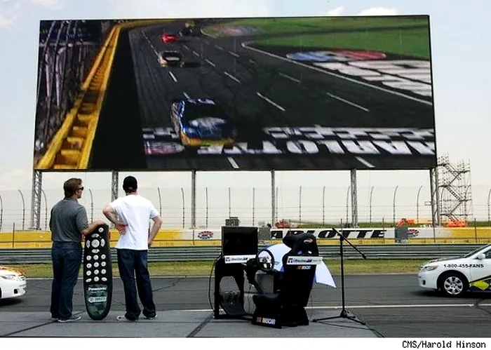 Charlotte Motor Speedway, panasonic hdtv
