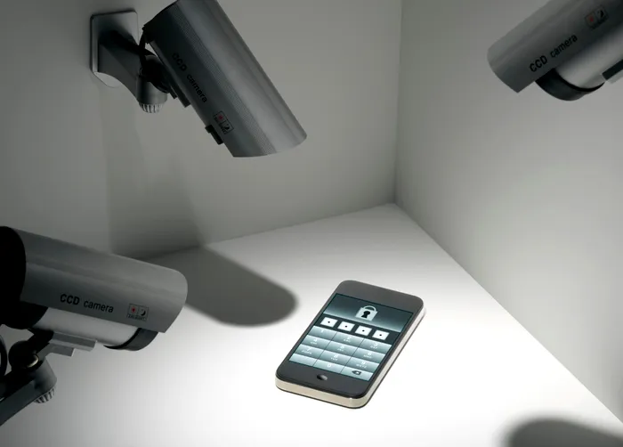 Telefon spionat interceptat ascultat
