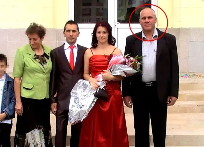 Gheorghe Dincă alături de familia sa Sursa Foto: Libertatea.ro