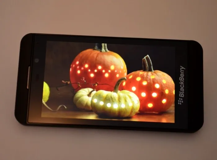 BlackBerry Z10 Display
