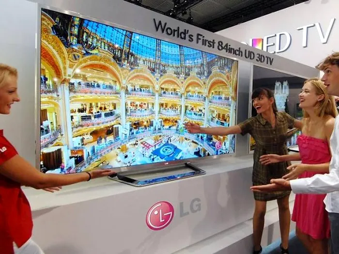 LG 84LM960V 84 inch Ultra HD 4K