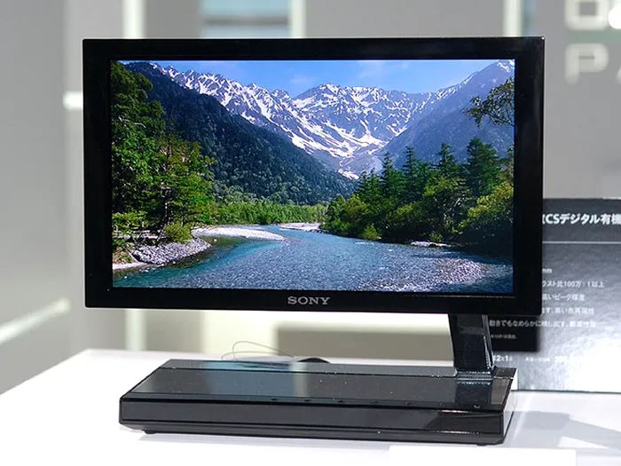 sony_xel2