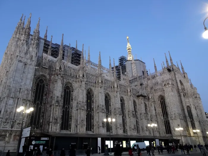 Domul din MIlano la apus