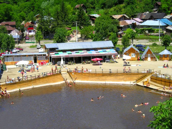 Baile Minerale telega judet Prahova apa sarata