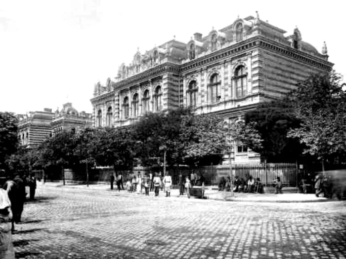 Spitalul Brâncovenesc din Capitală, demolat de comuniști. Poza de arhivă