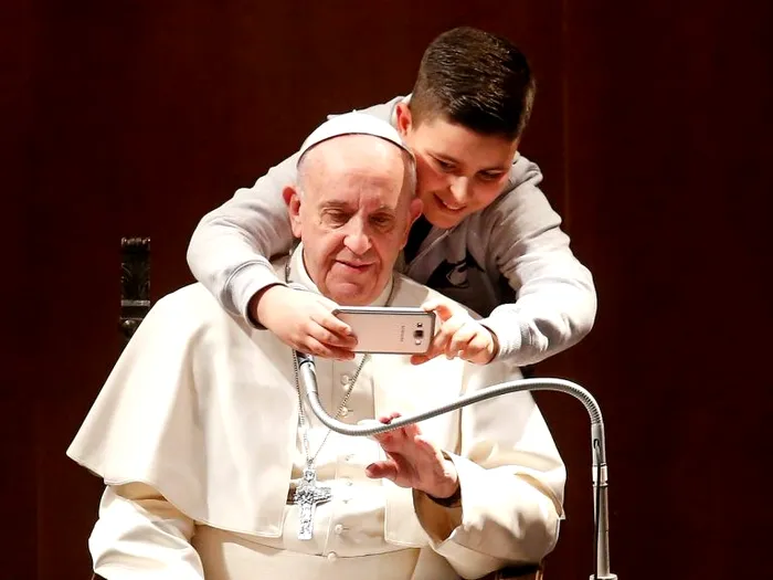 Papa Francisc s-a adaptat ușor vremurilor actuale, atât în social media, cât și în alte domenii.
