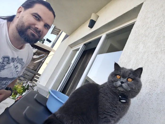 Motorola razr 60 ultra selfie / ƒ/1.9 1/100s 3.23 mm ISO175 UltraHDR / foto: Playtech