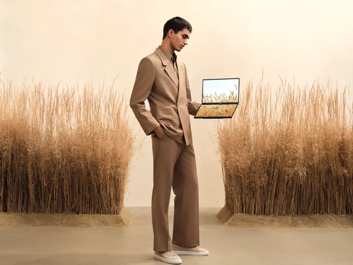 ASUS Zenbook DUO UX8406CA / foto: ASUS