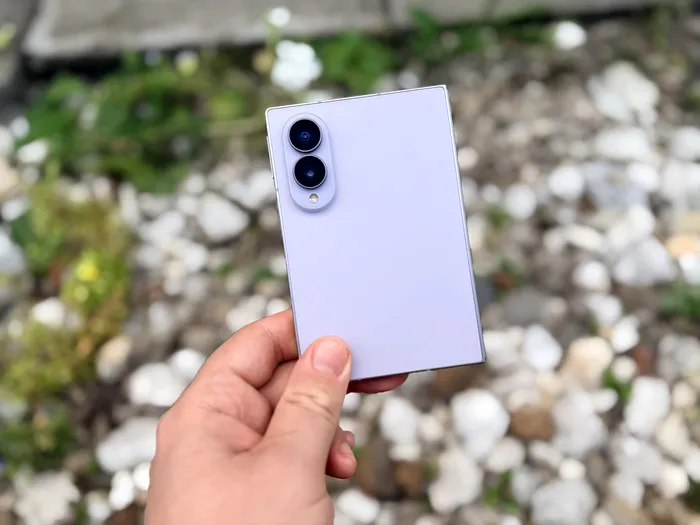 REVIEW Samsung Galaxy Z Fold8 - camerele principale