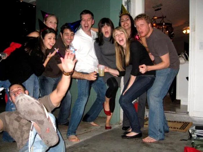 S-a strictat petrecerea