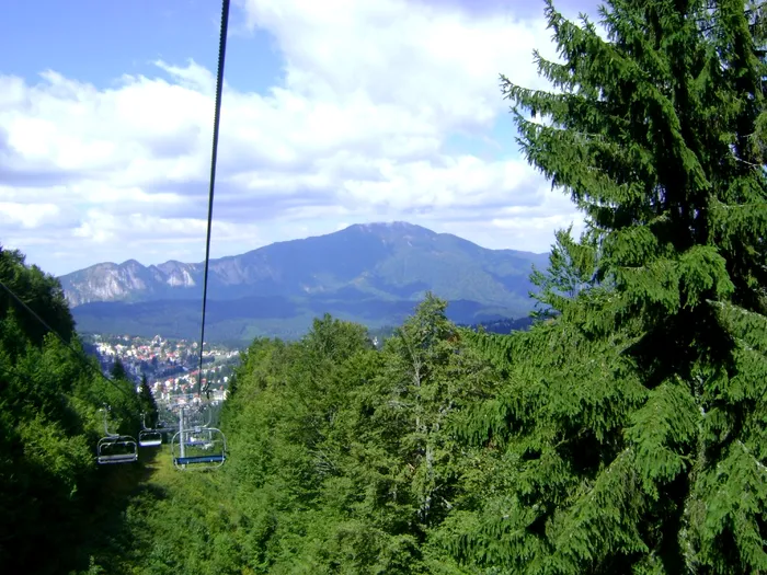 Masca devine obligatorie la Predeal