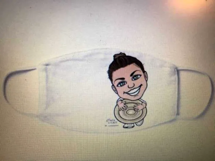 Cel mai mare moment din cariera Simonei Halep, cuprins pe masca dediată sportivei