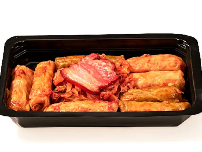 O bunicuta i-a dus nepotului sau la puscarie droguri ascunse in sarmale