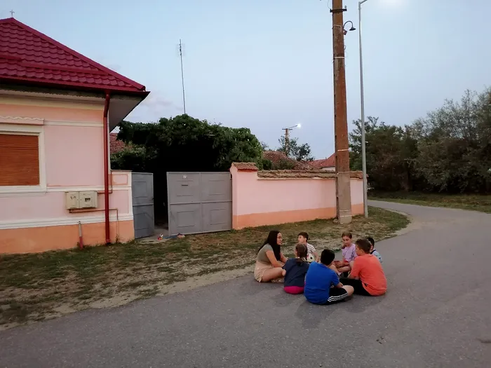 Imaginea emoționantă a casei bunicilor lui Nicușor Dan. Primarul municipiului București și-a adus aminte de copilărie