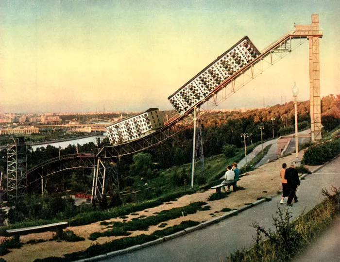 colaj cu fotografii din epoca urss