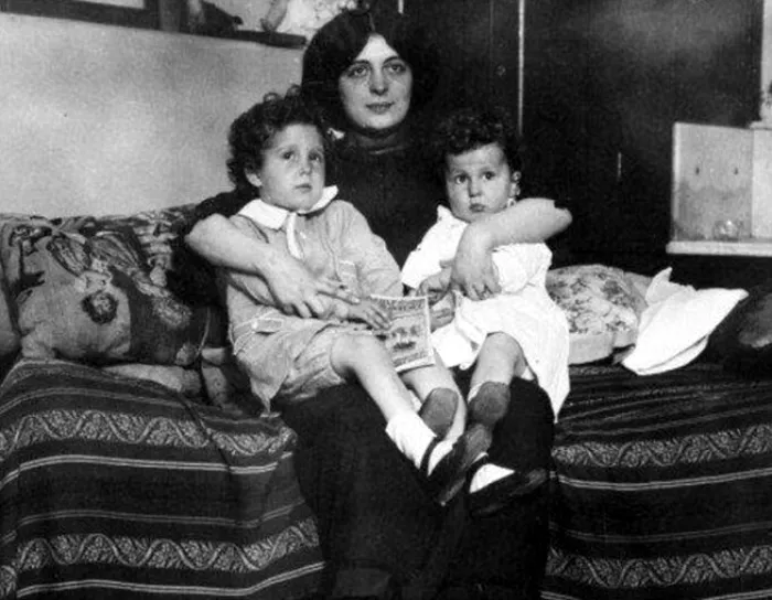 Marcelle, mama orfanilor de pe Titanic, și-a găsit copiii după ce le-a văzut poza în ziar. Foto arhivă