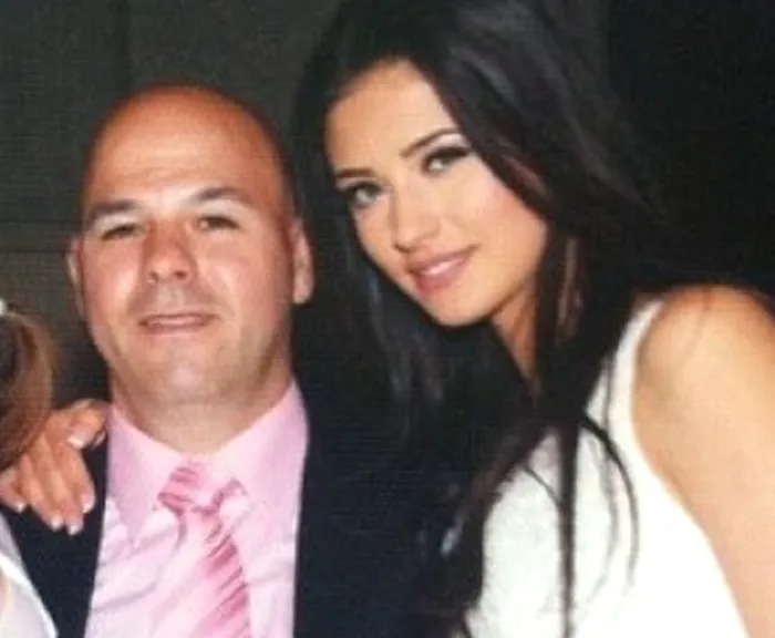 Antonia alături de tatăl ei