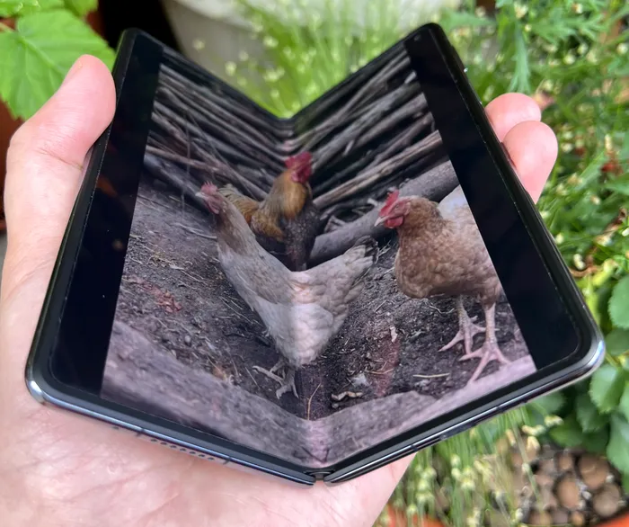 Huawei Mate X3 - telefon pliabil