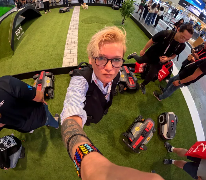 Roborock a lansat mașinile de tuns iarba inteligențe la IFA Berlin 2025 / Foto: Playtech (Iulia Kelt)