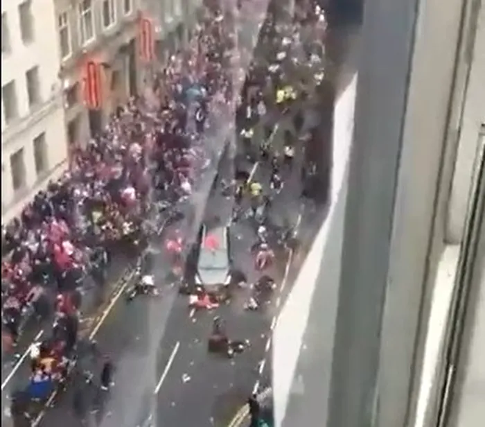 Incident grav la parada echipei Liverpool