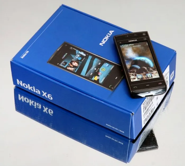 Pachetul retail Nokia X6