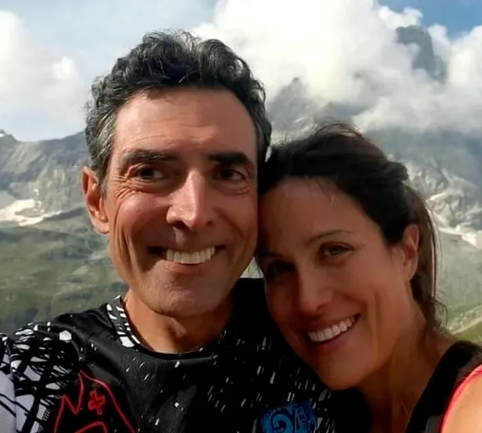 Doi alpiniști au murit pe munte, ținându-se în brațe. Cuplul a fost descoperit la câteva zile de la dispariție