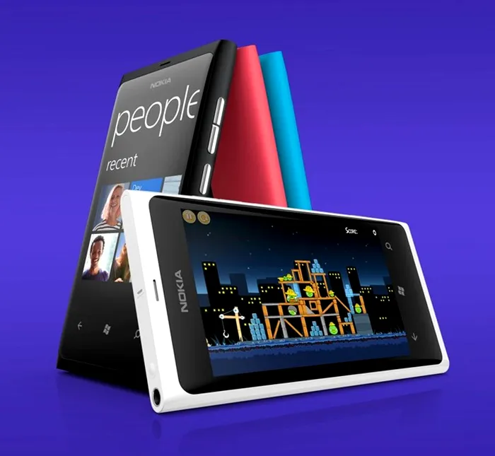 18. Nokia Lumia 800