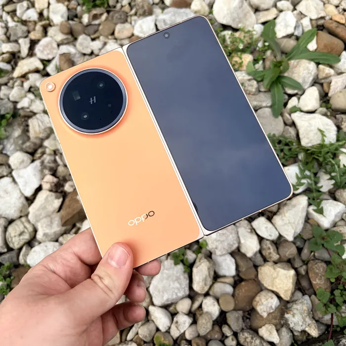 OPPO Find N6 pare prețios din toate unghiurile, dar niciodată firav