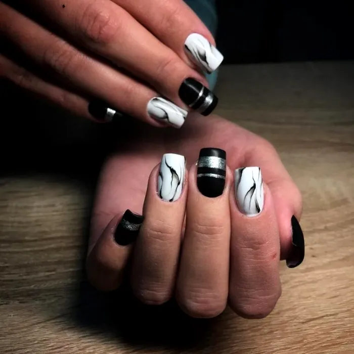 Modele unghii Revelion 2023