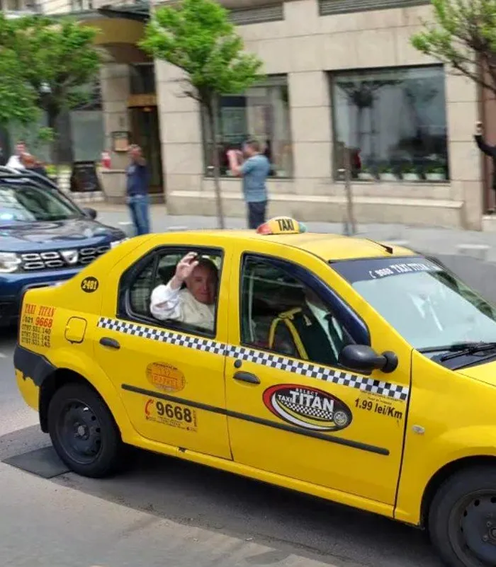 Papa Francisc Romania glume