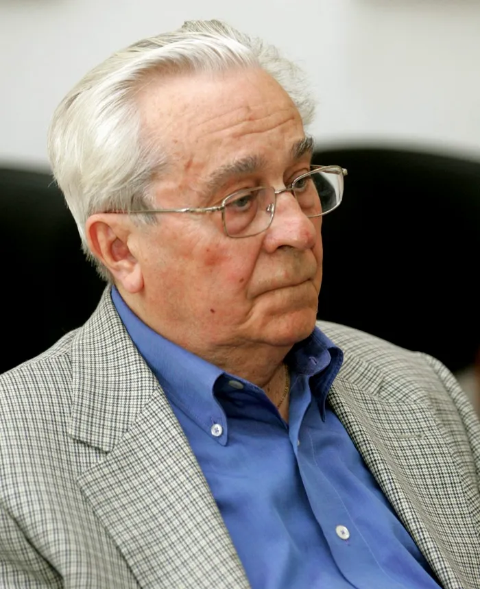 Doliu în România! Celebrul jurnalist Mircea Carp a murit la 101 ani