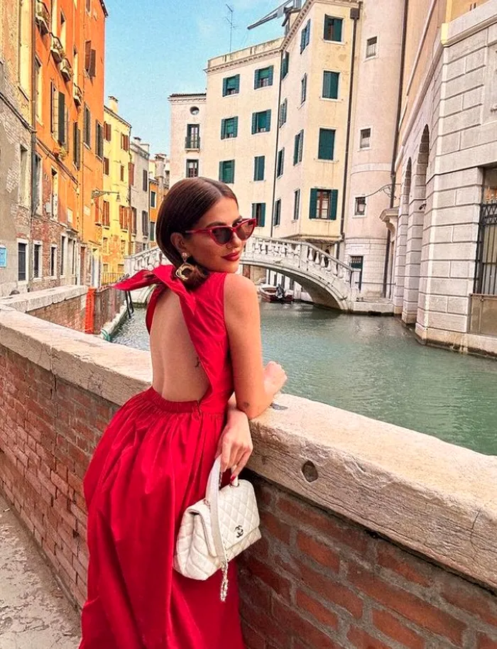 Lidia Buble, mai curajoasă decât o ştii. Imaginea cu artista face furori pe internet. "Nebunatică"