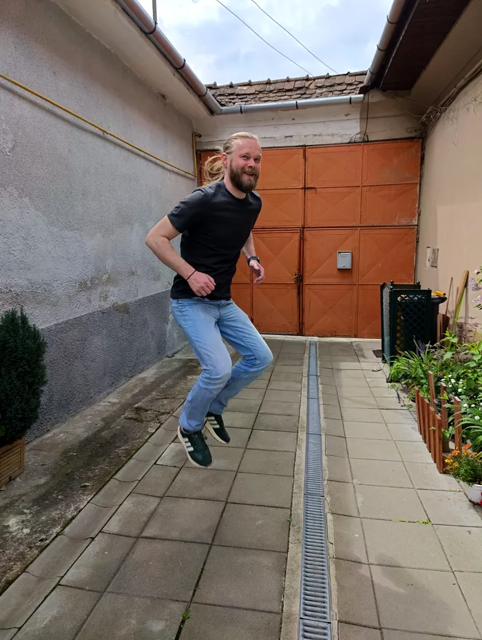 Realme 11 Pro+ - fotografie de strada